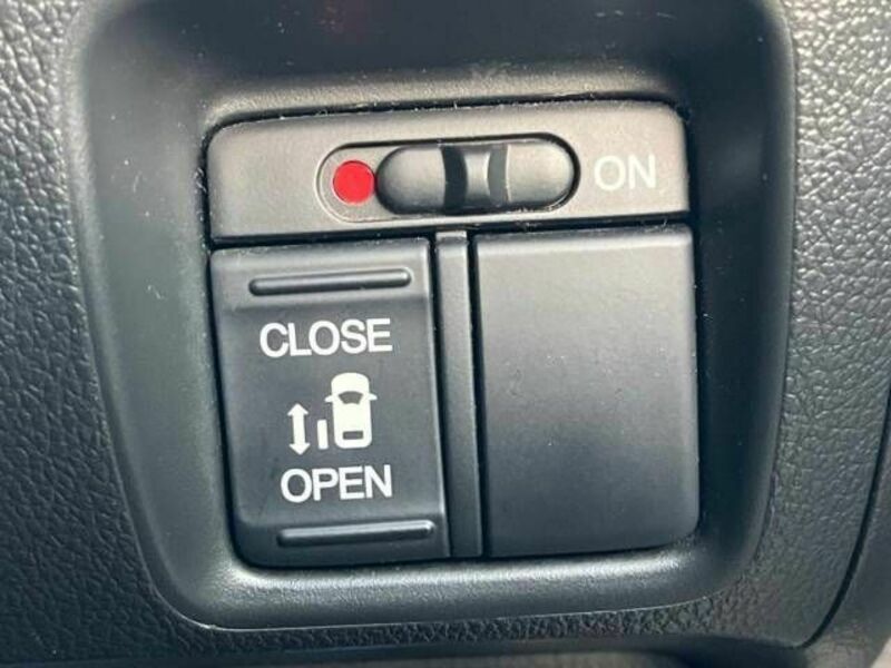 N BOX