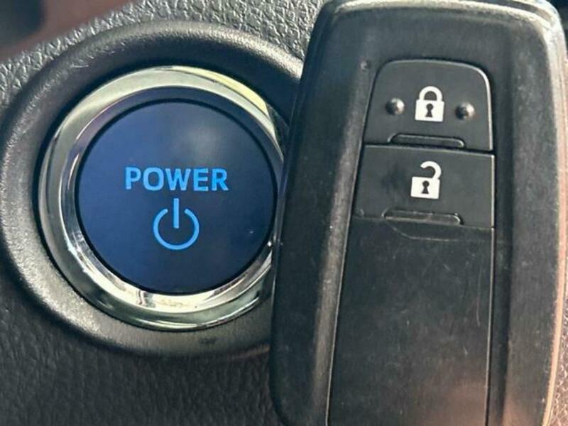 C-HR-7
