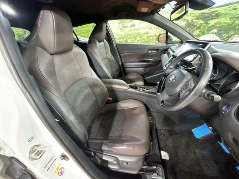 C-HR-8