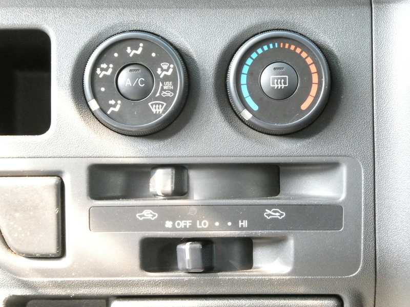 HIACE VAN-17