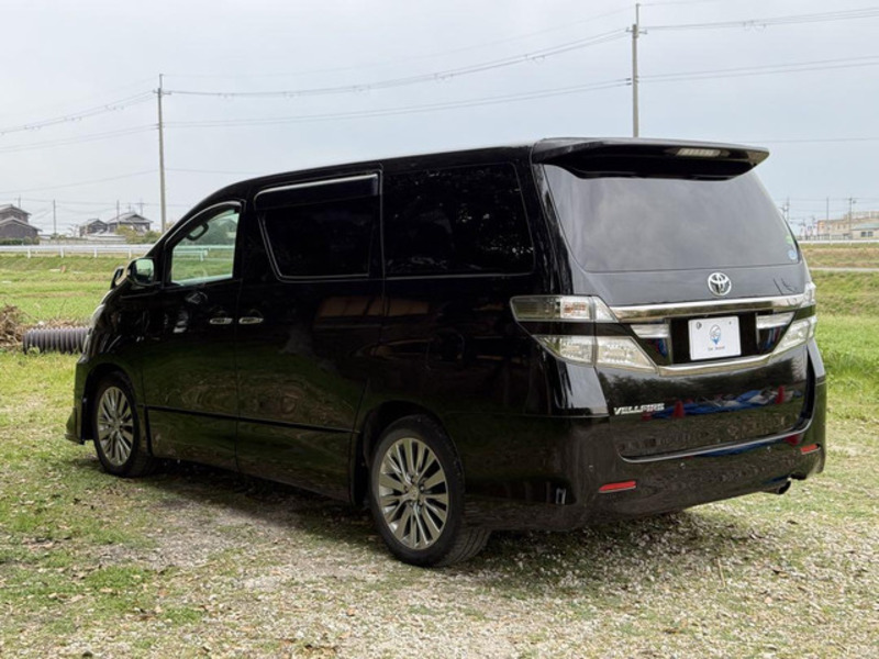 VELLFIRE-1