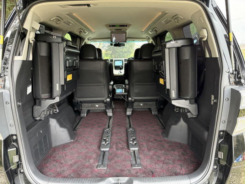 VELLFIRE-14