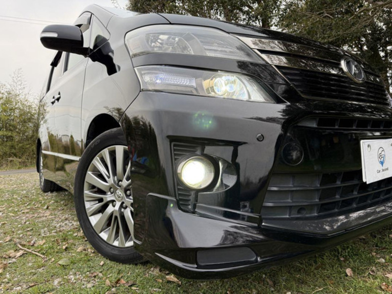 VELLFIRE-15