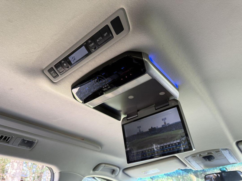 VELLFIRE-7