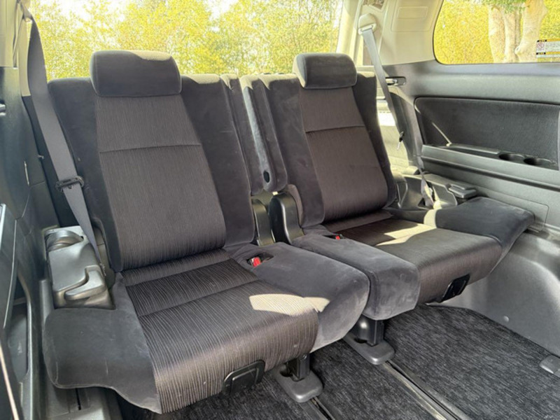 VELLFIRE-13