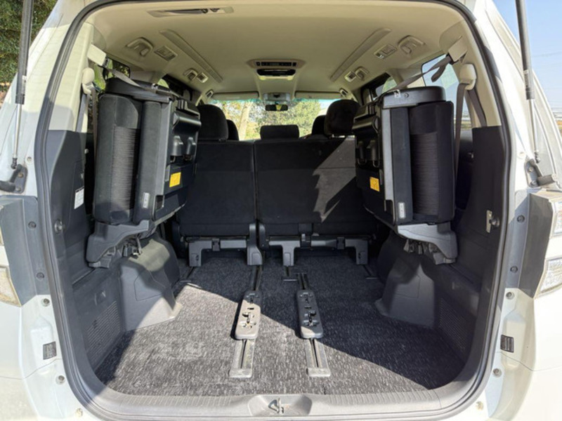 VELLFIRE-14