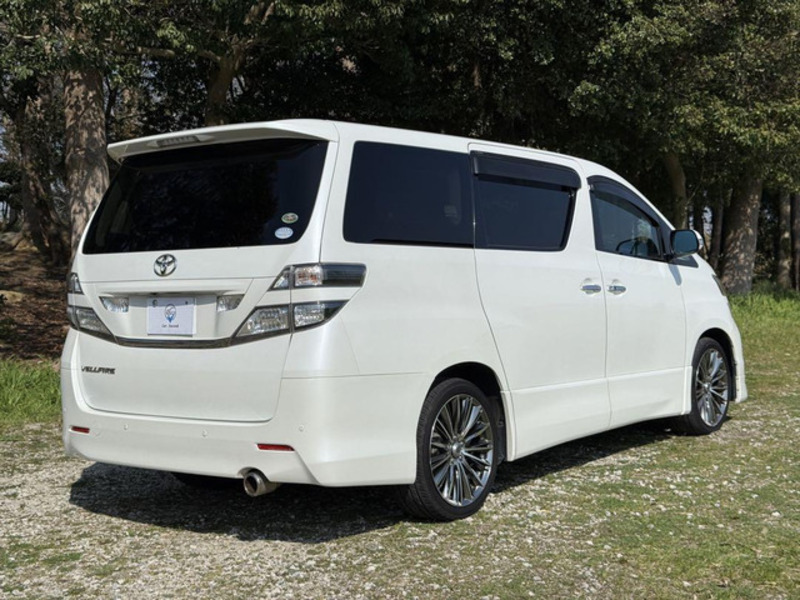 VELLFIRE-16