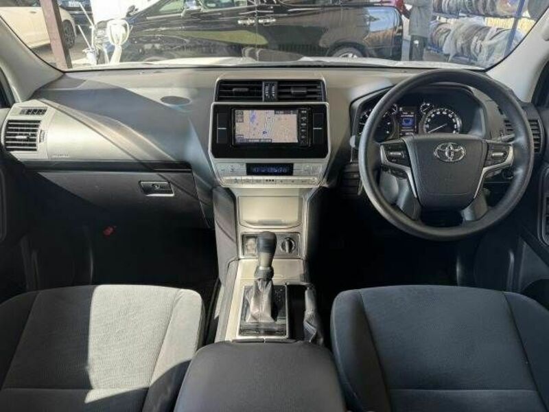 LAND CRUISER PRADO-1
