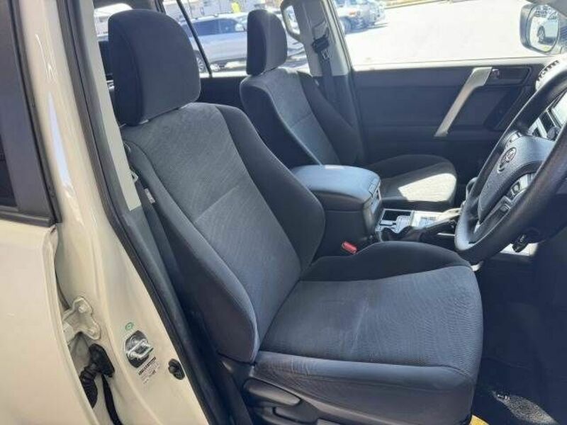 LAND CRUISER PRADO-4