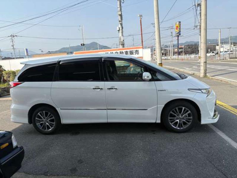 ESTIMA HYBRID
