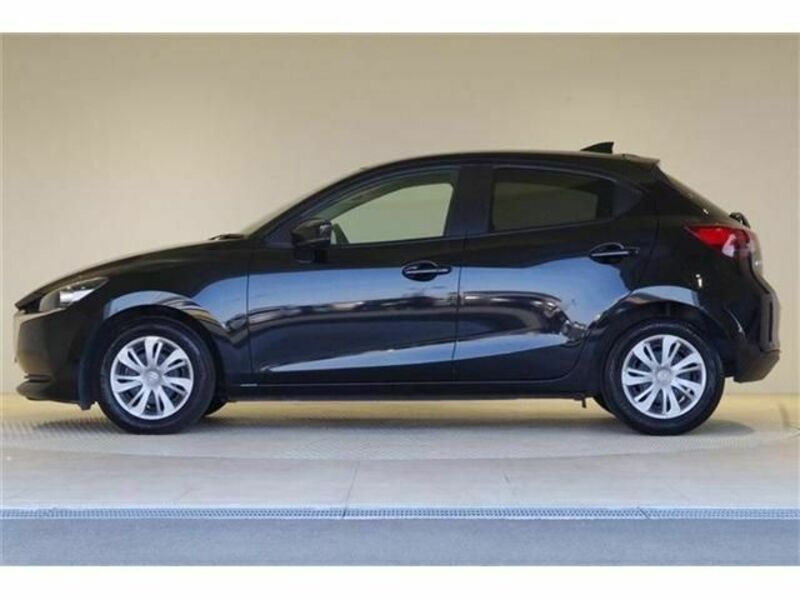 MAZDA2