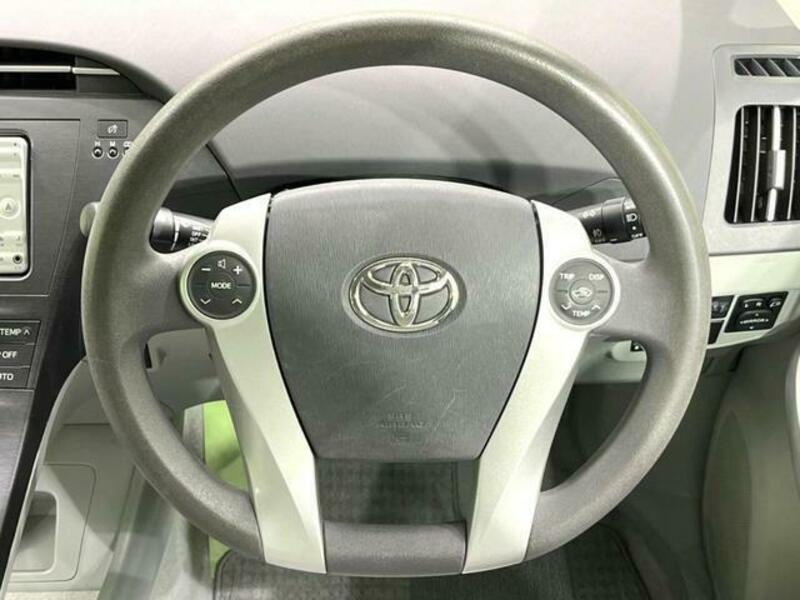 PRIUS-10