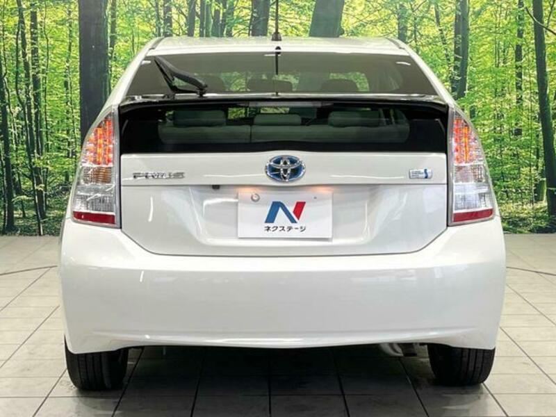 PRIUS-14