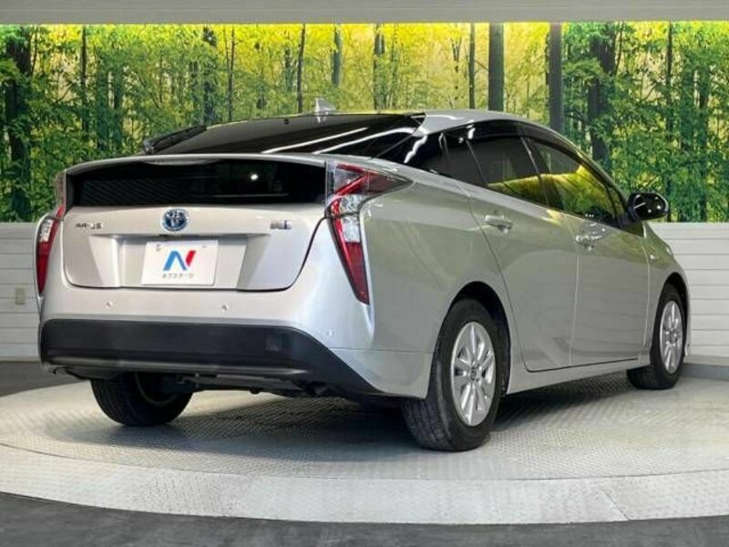 PRIUS-16
