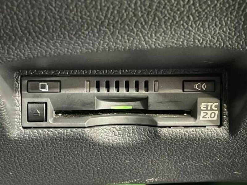 PRIUS-4