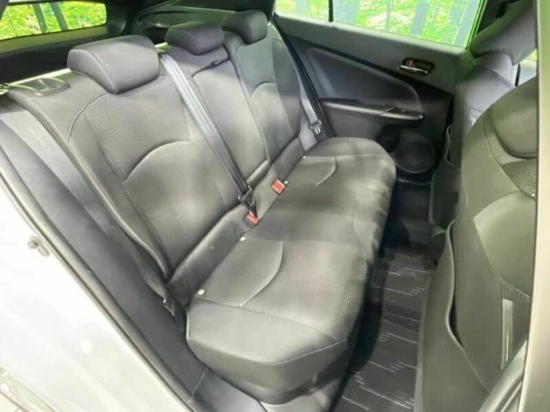 PRIUS-9