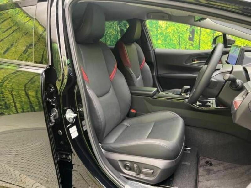 PRIUS-8
