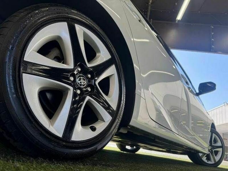 PRIUS-18