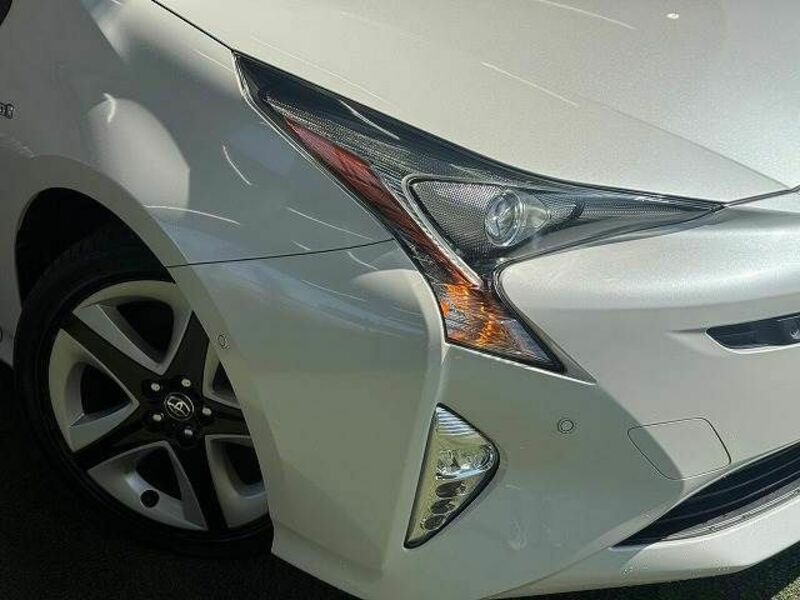 PRIUS-19
