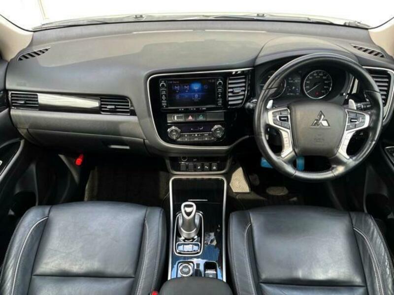 OUTLANDER PHEV