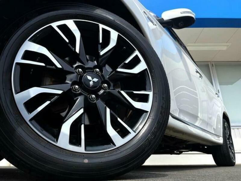 OUTLANDER PHEV
