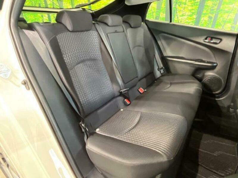 PRIUS-8