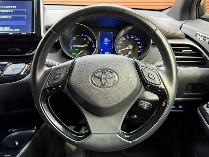 C-HR-12