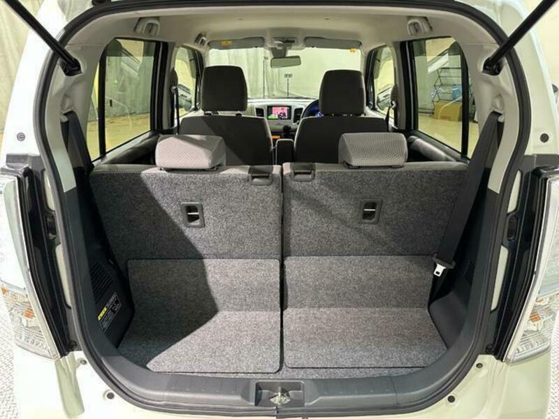 WAGON R-16