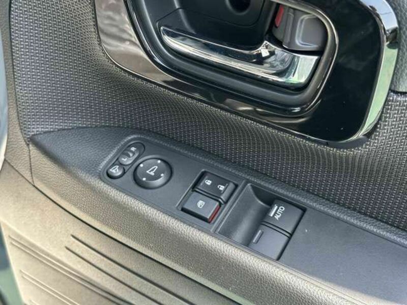 N-VAN-13