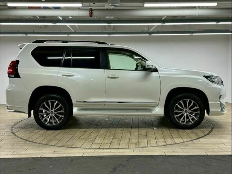 LAND CRUISER PRADO-17