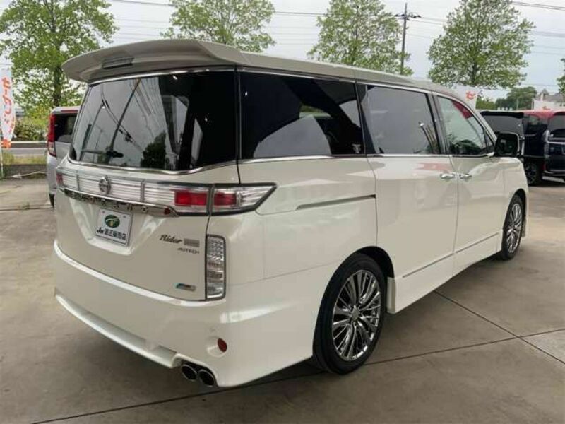 ELGRAND-10