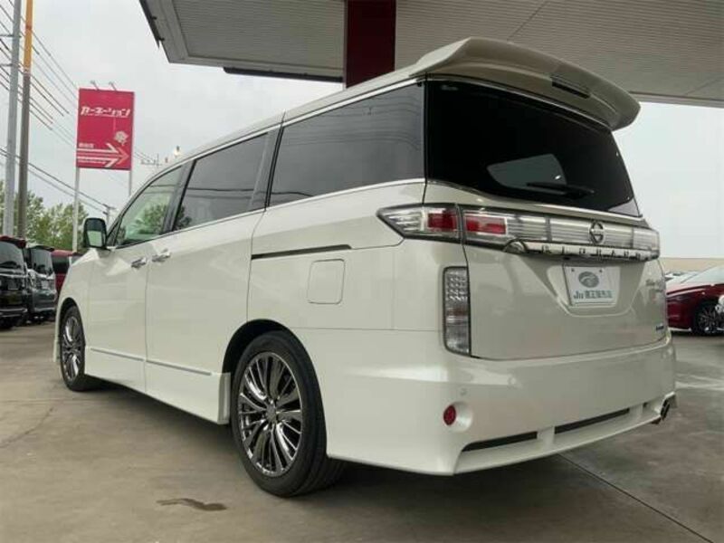 ELGRAND-12