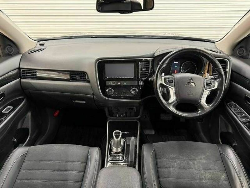 OUTLANDER PHEV