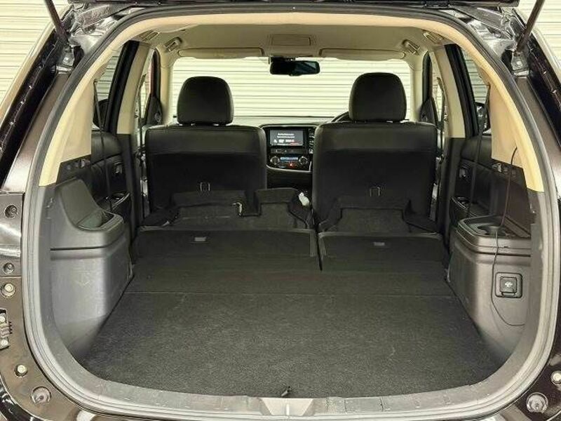 OUTLANDER PHEV