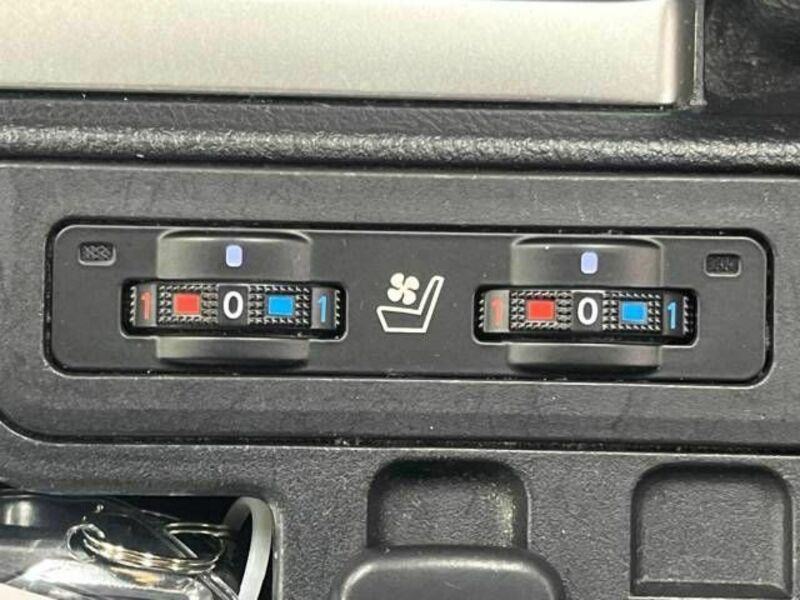 LAND CRUISER PRADO-6