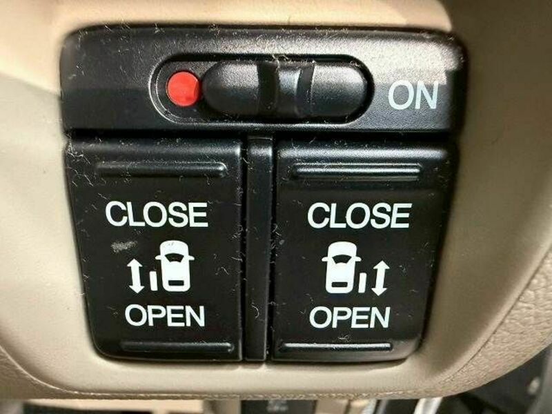 N BOX