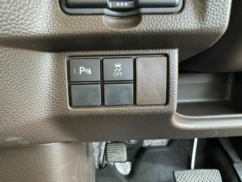 N BOX
