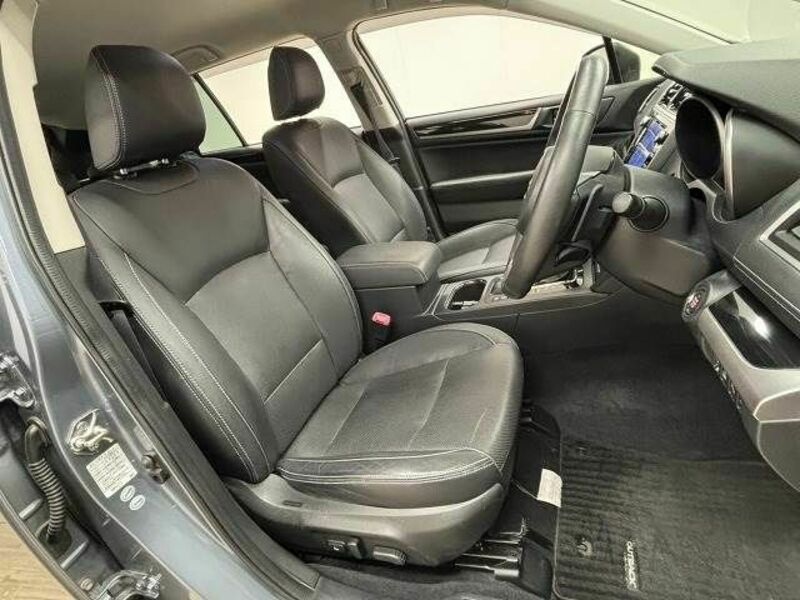 LEGACY OUTBACK-4