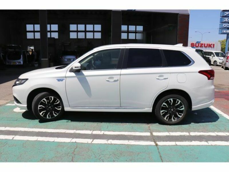 OUTLANDER PHEV