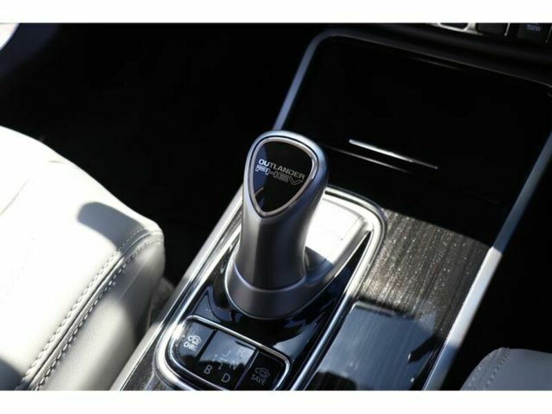 OUTLANDER PHEV