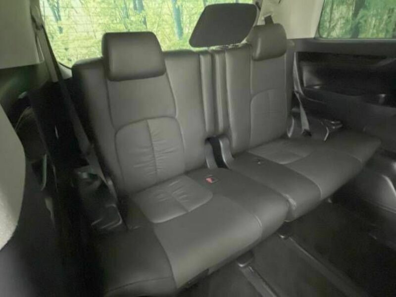 VELLFIRE-10