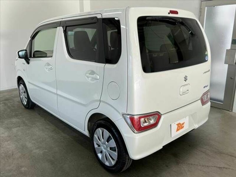 WAGON R-12