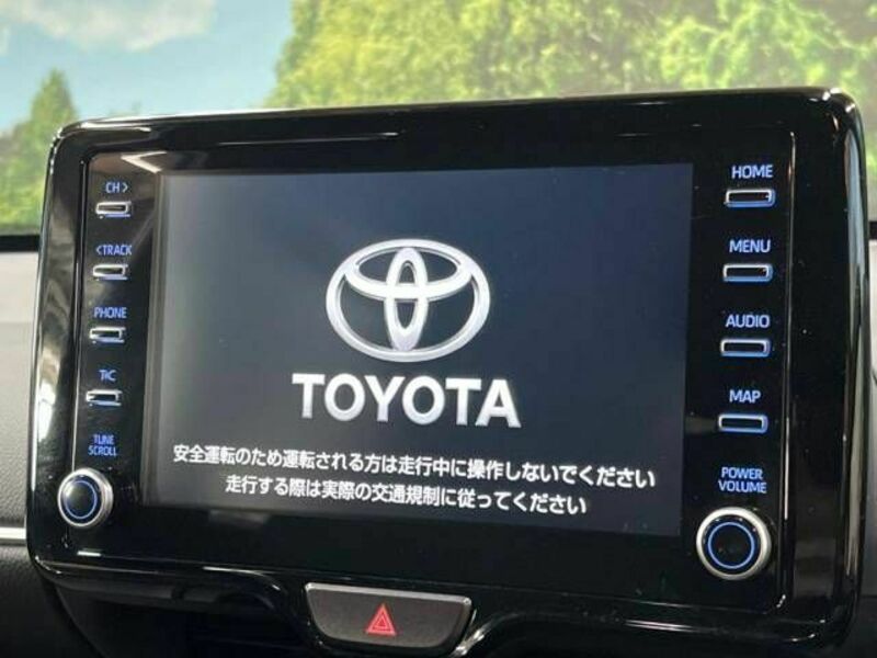 YARIS CROSS-3