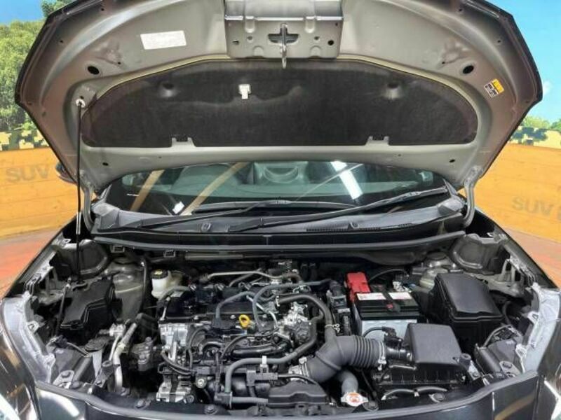 YARIS CROSS-17
