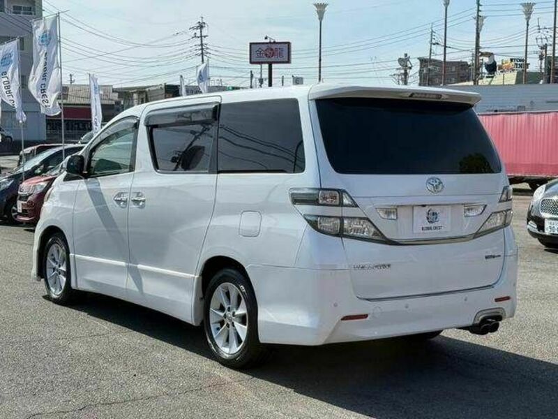 VELLFIRE-4