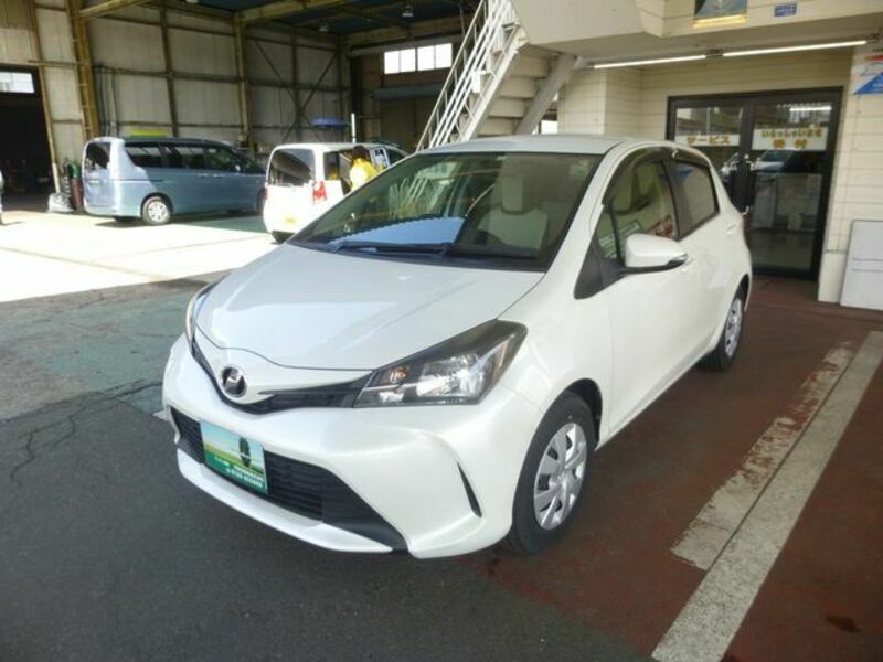 TOYOTA　VITZ