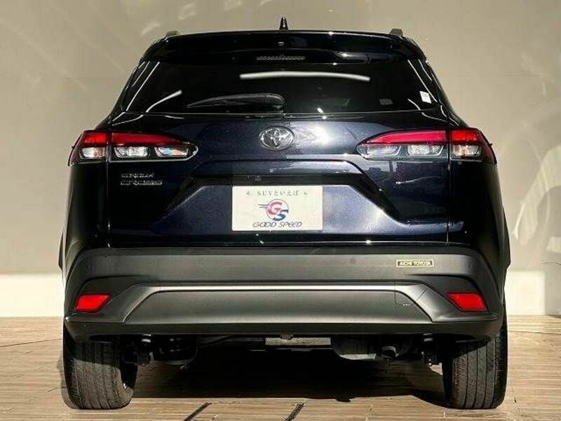 COROLLA CROSS-12