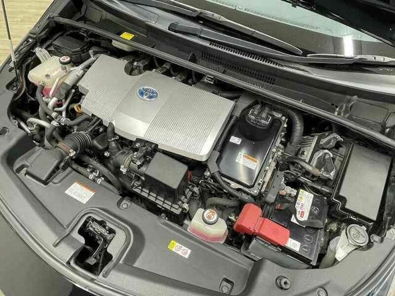 PRIUS PHV-17