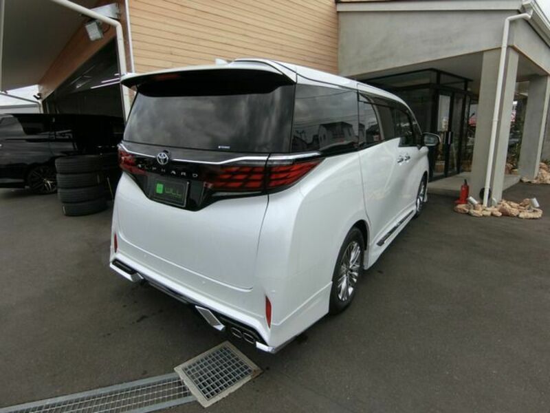 ALPHARD-8