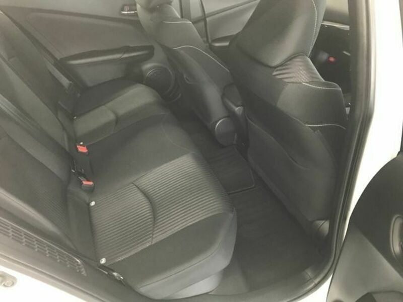 PRIUS PHV-8